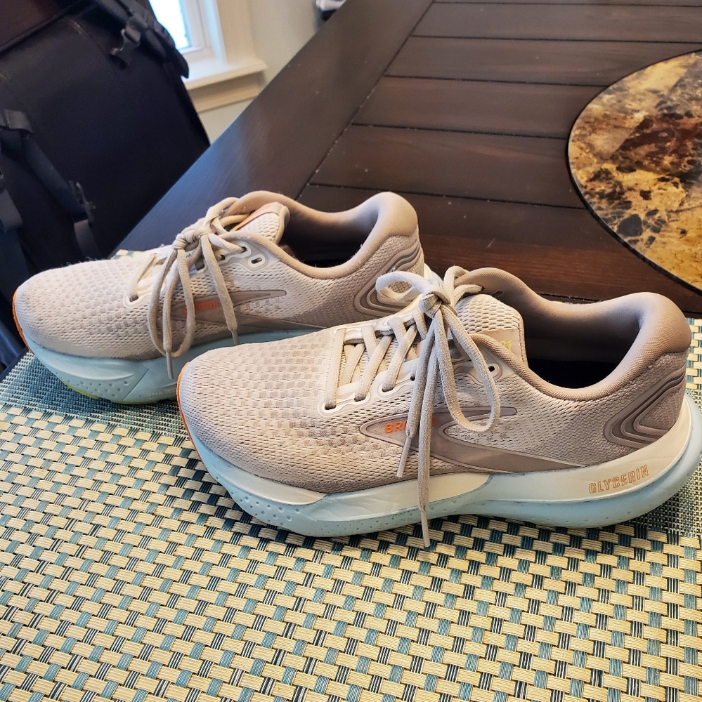 Brooks Womens Glycerin 21 Coconut/Aqua/Au Beige Running Sneakers Size 7 D wide